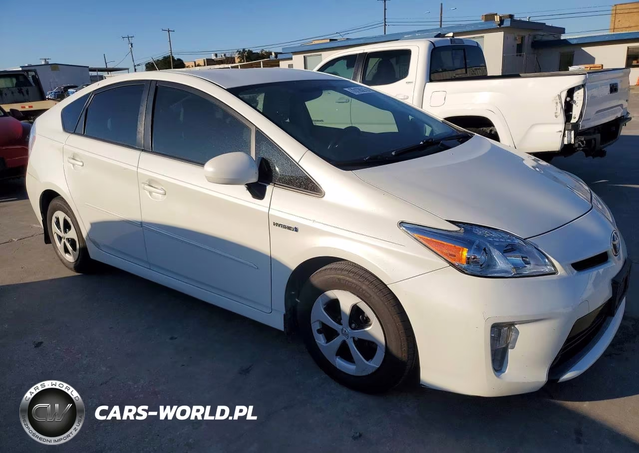 2014 Toyota Prius Two VIN:JTDKN3DU3E1736425 - 4