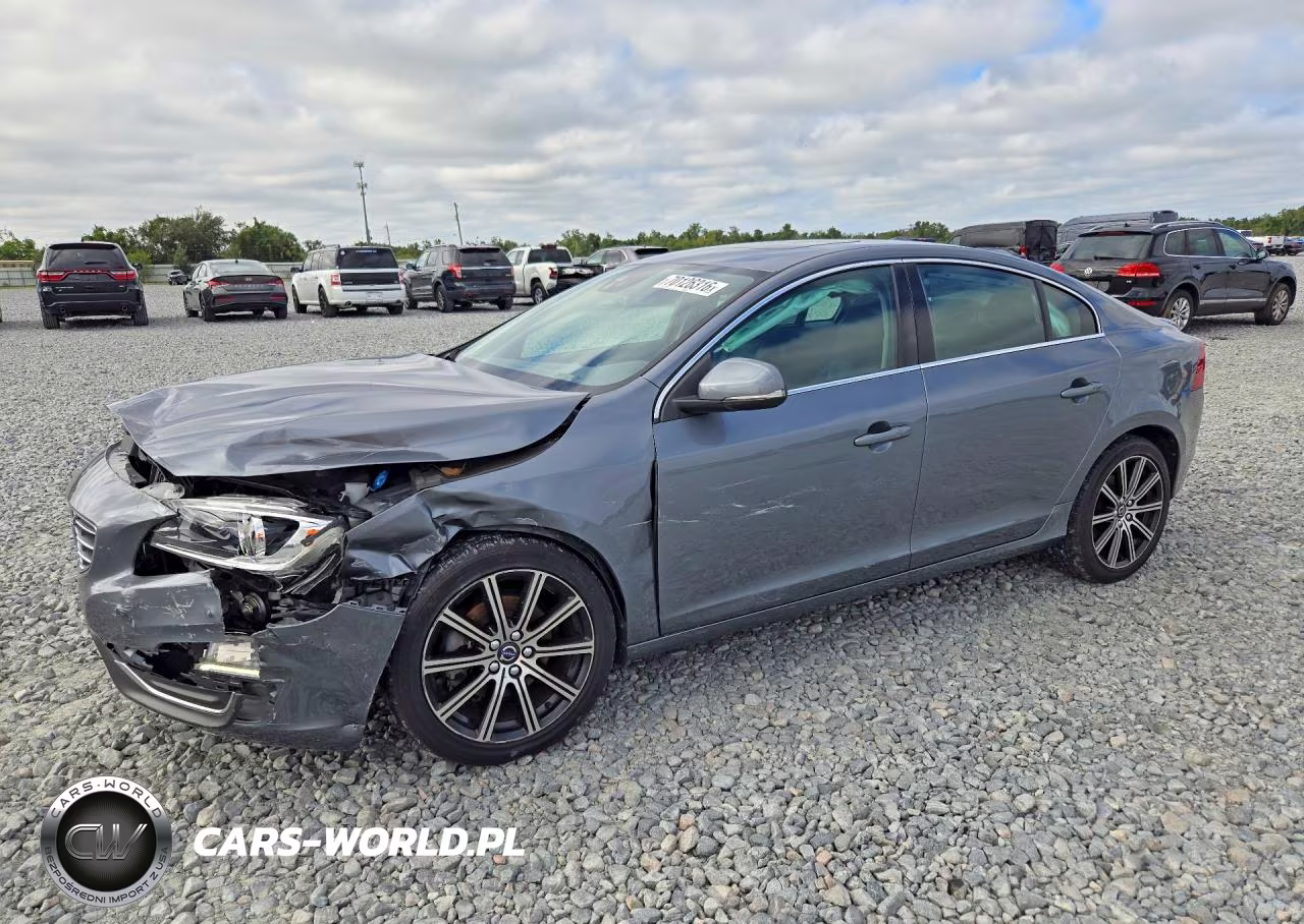 2017 Volvo S60 Premier VIN:LYV402HK2HB136275 - 1