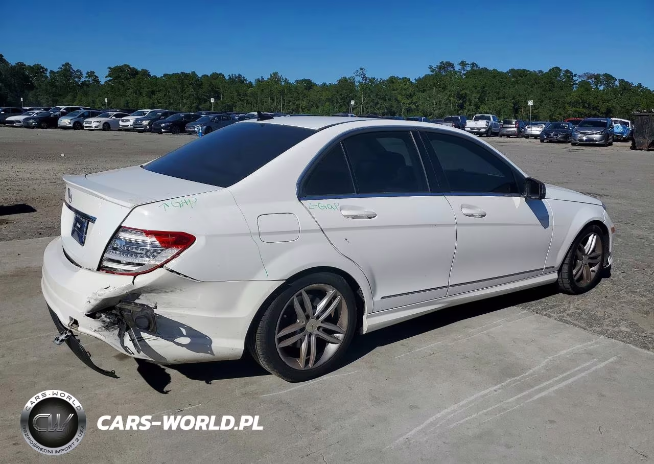 2014 Mercedes-Benz C 250 VIN:WDDGF4HB5ER310129 - 3
