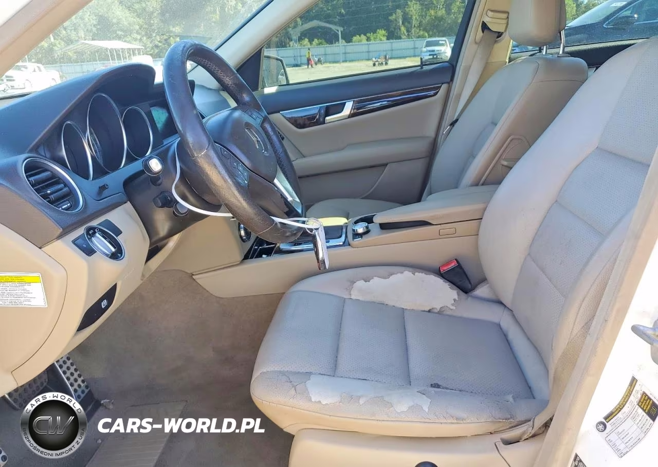 2014 Mercedes-Benz C 250 VIN:WDDGF4HB5ER310129 - 7