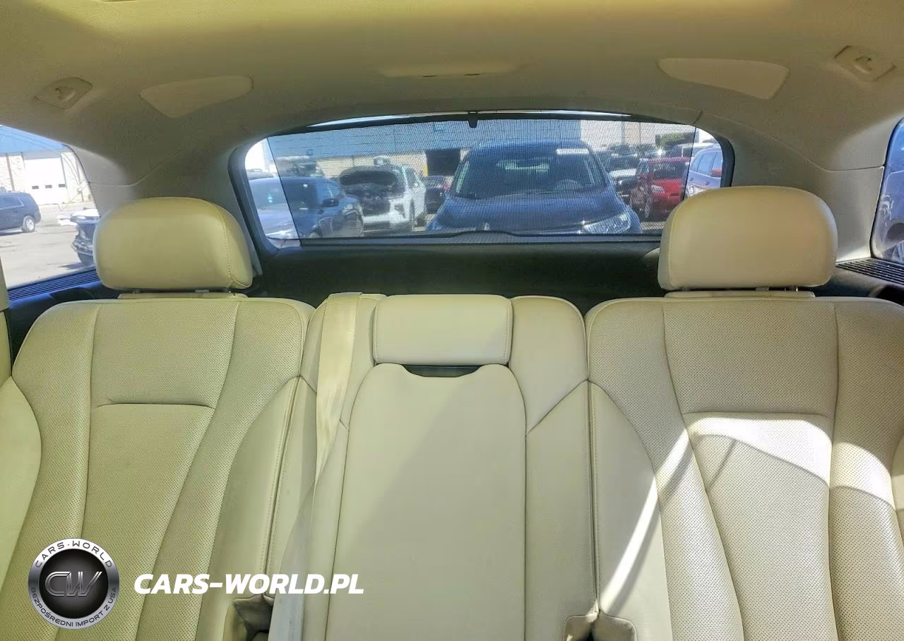 2017 Audi Q7 Premium Plus VIN:WA1LAAF72HD008426 - 10
