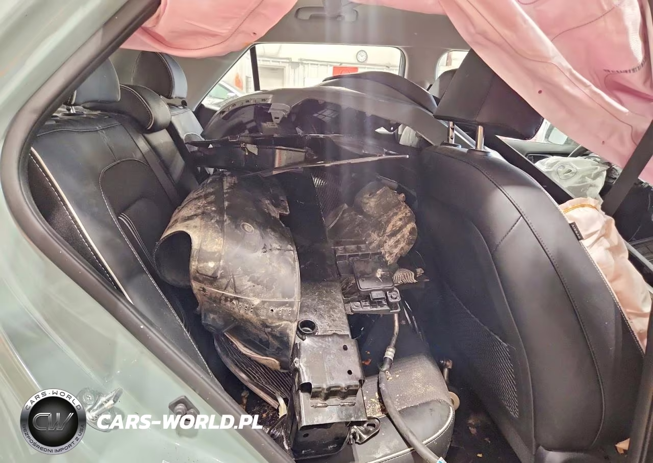 2025 Hyundai Venue Limited VIN:KMHRC8A32SU394307 - 11