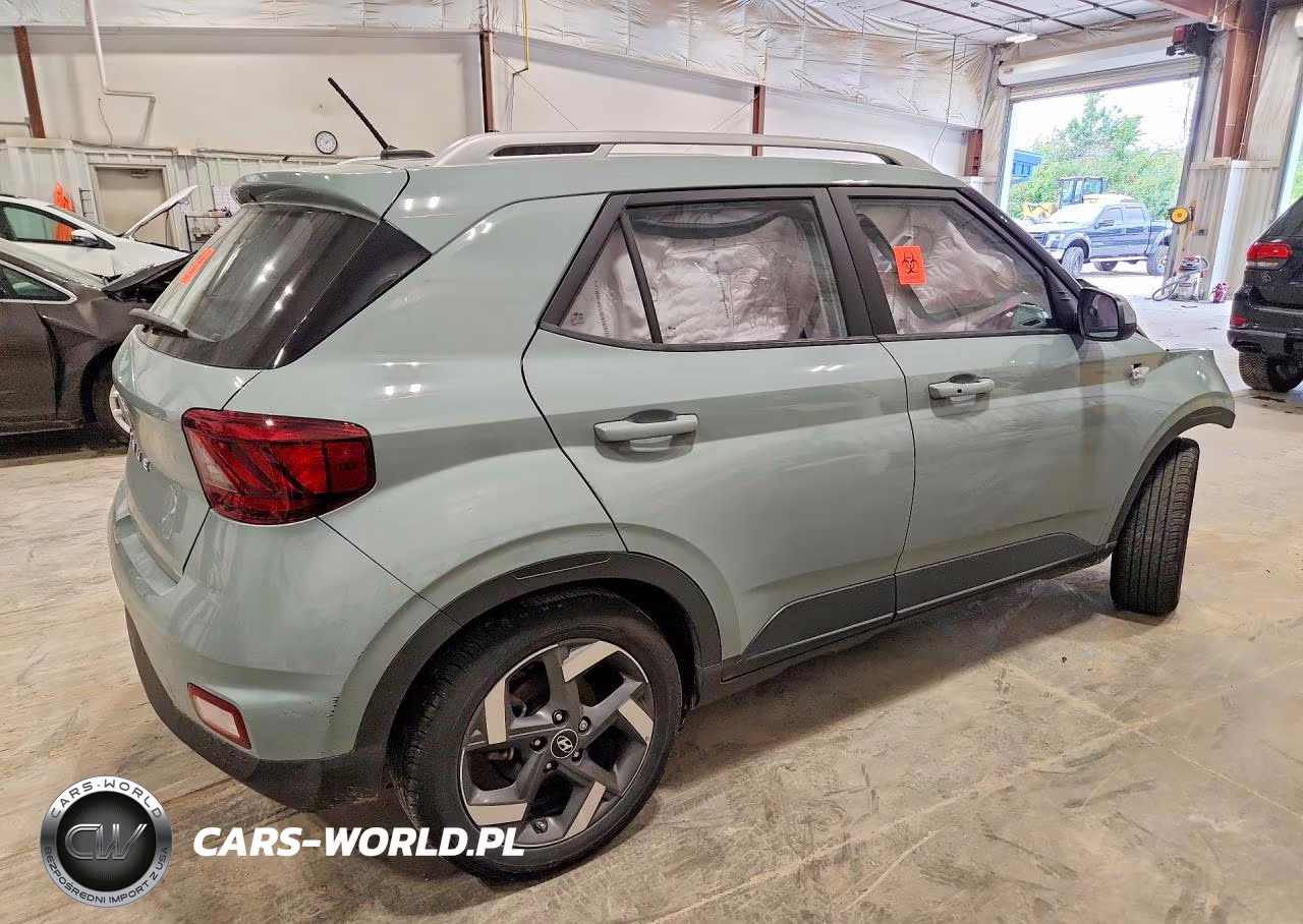 2025 Hyundai Venue Limited VIN:KMHRC8A32SU394307 - 3