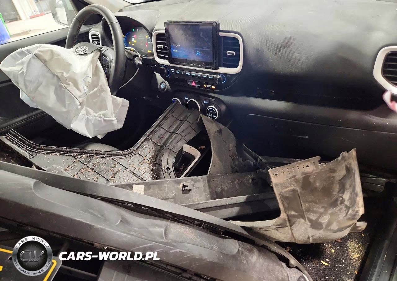 2025 Hyundai Venue Limited VIN:KMHRC8A32SU394307 - 8