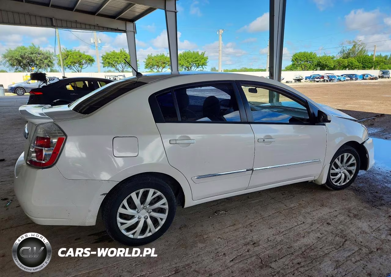 2012 Nissan Sentra 2.0 VIN:3N1AB6AP9CL608719 - 3