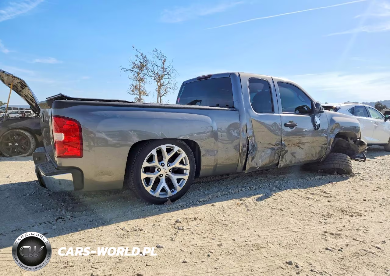 2007 Chevrolet Silverado C1500 VIN:1GCEC19C97Z536659 - 3