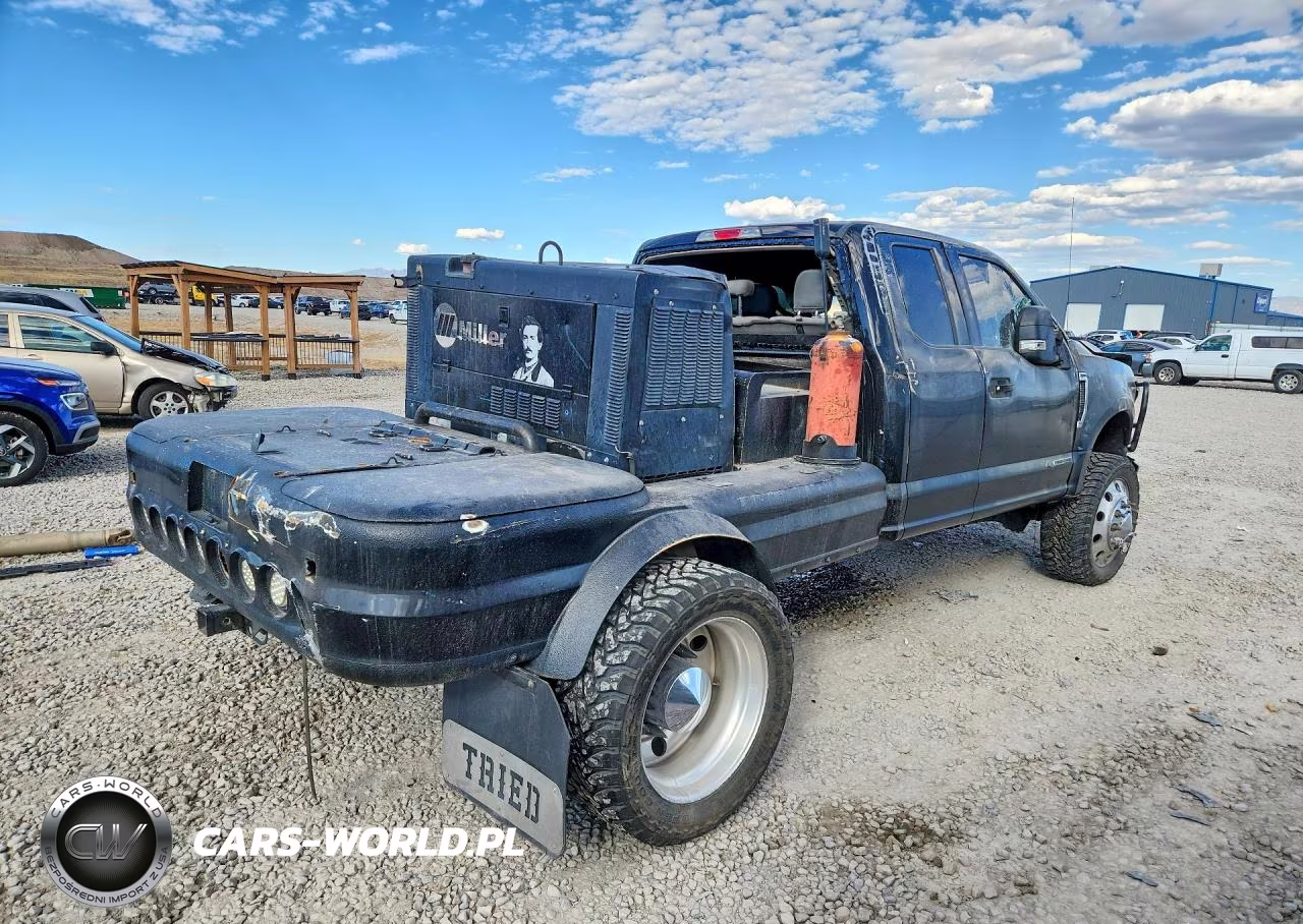 2018 Ford F350 Super Duty VIN:1FT8X3DTXJEB13964 - 3