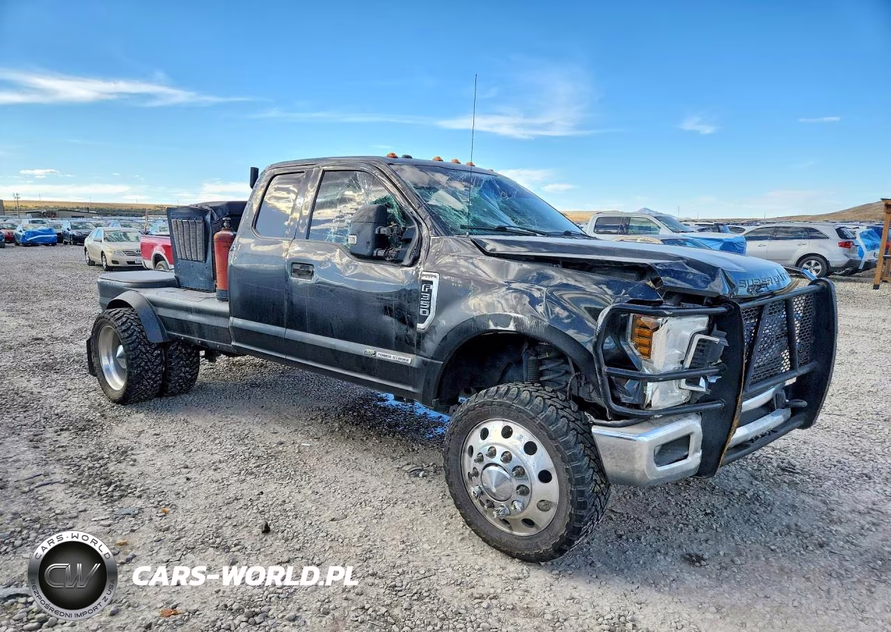 2018 Ford F350 Super Duty VIN:1FT8X3DTXJEB13964 - 4