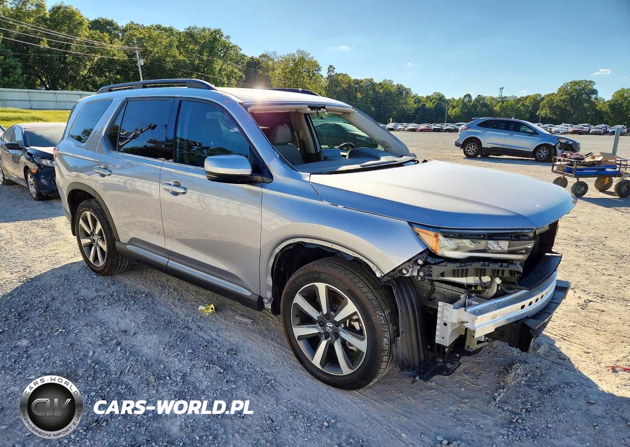 2025 Honda Pilot Touring VIN:5FNYG2H76SB038333 - 4