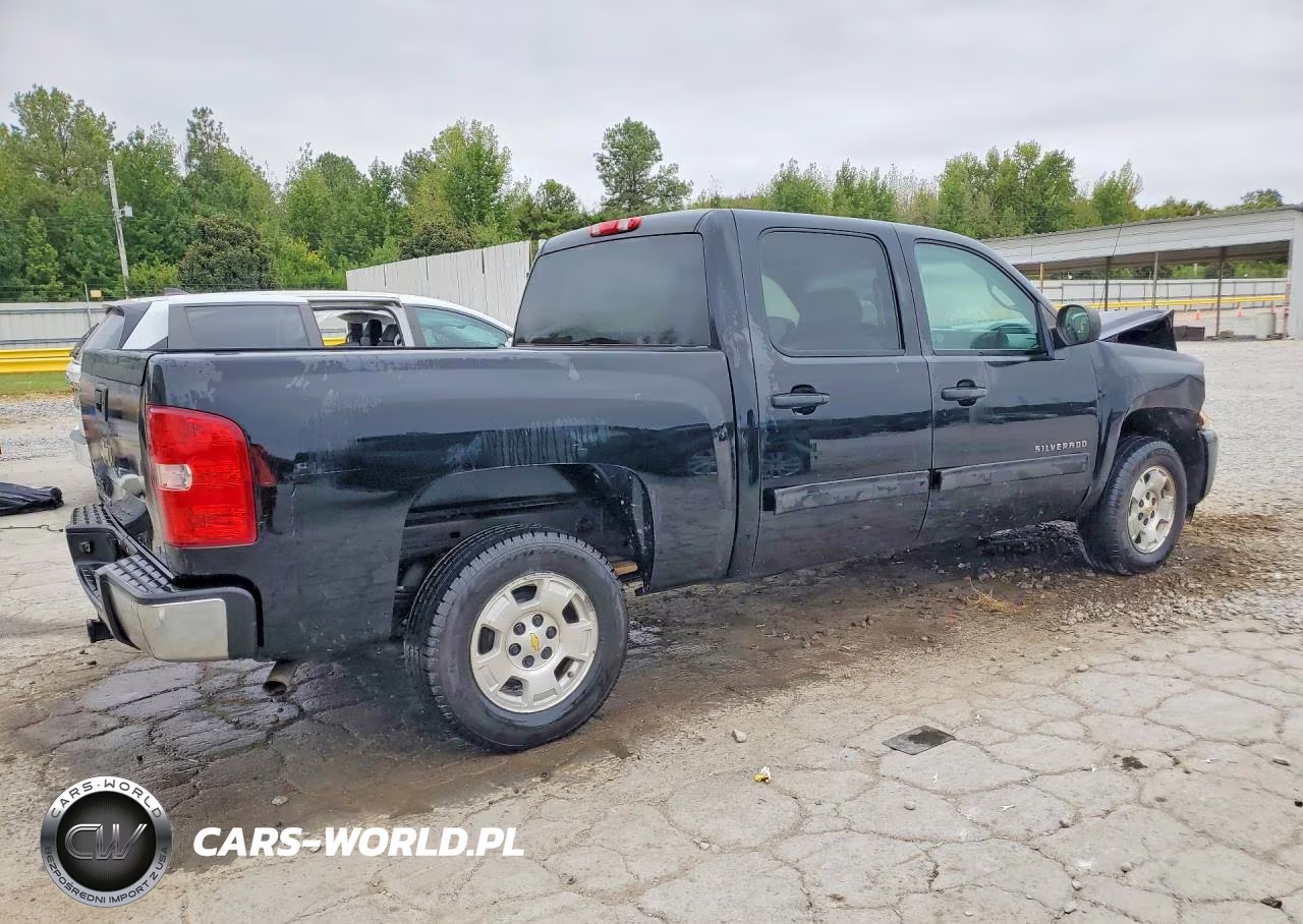 2011 Chevrolet Silverado C1500 Lt VIN:3GCPCSE04BG132865 - 3