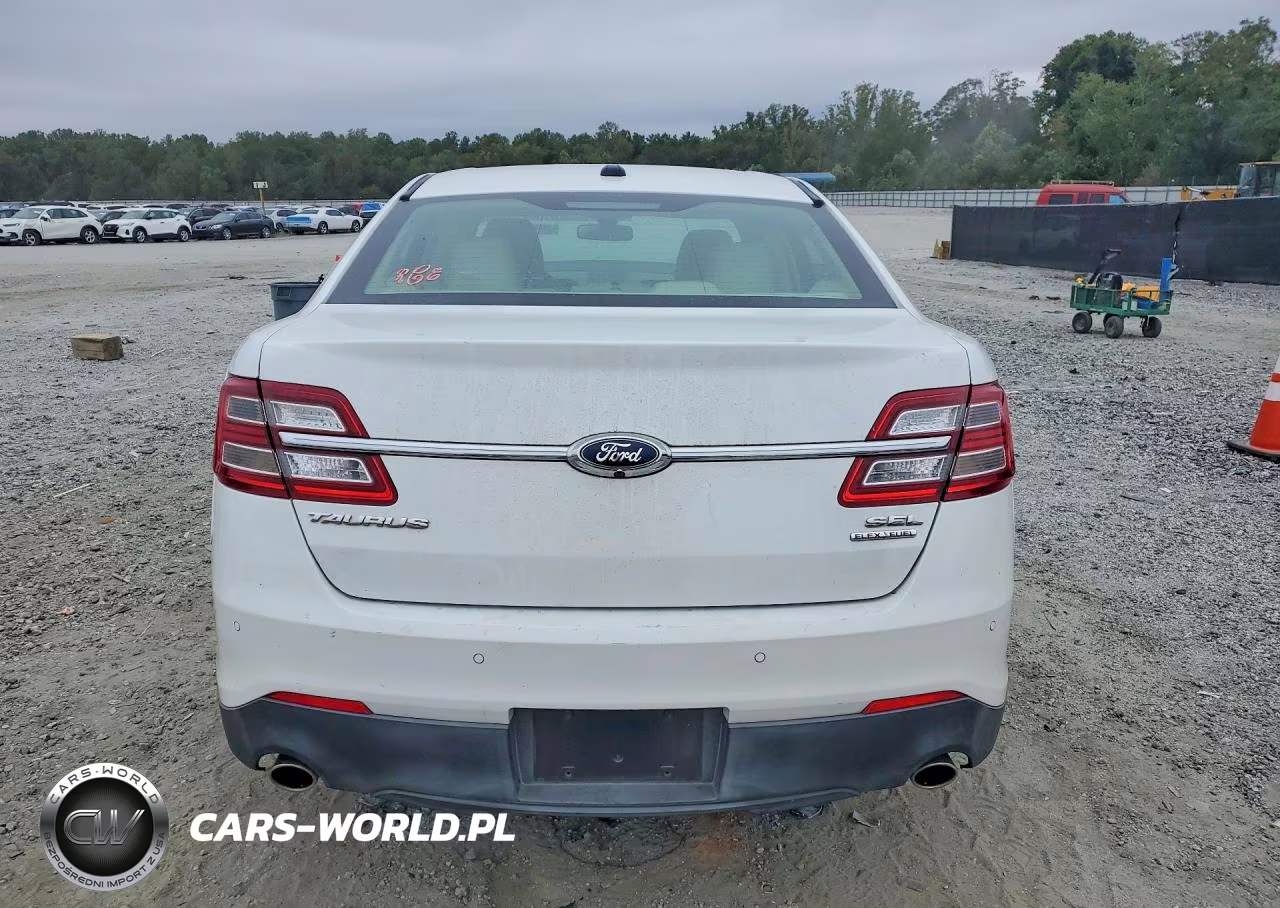 2015 Ford Taurus Sel VIN:1FAHP2E82FG112409 - 6