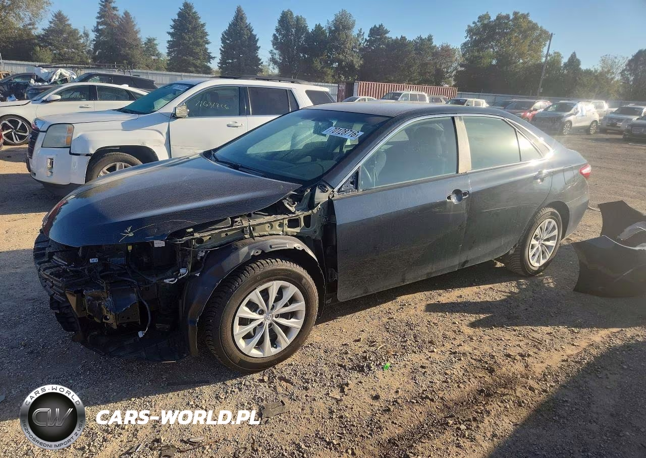 2015 Toyota Camry Le VIN:4T4BF1FK9FR458967 - 1