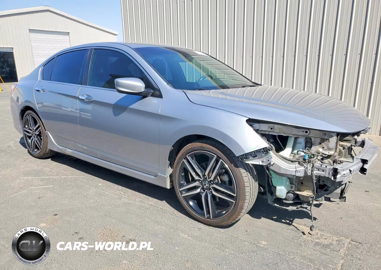 2017 Honda Accord Sport VIN:1HGCR2F52HA072066 - 4