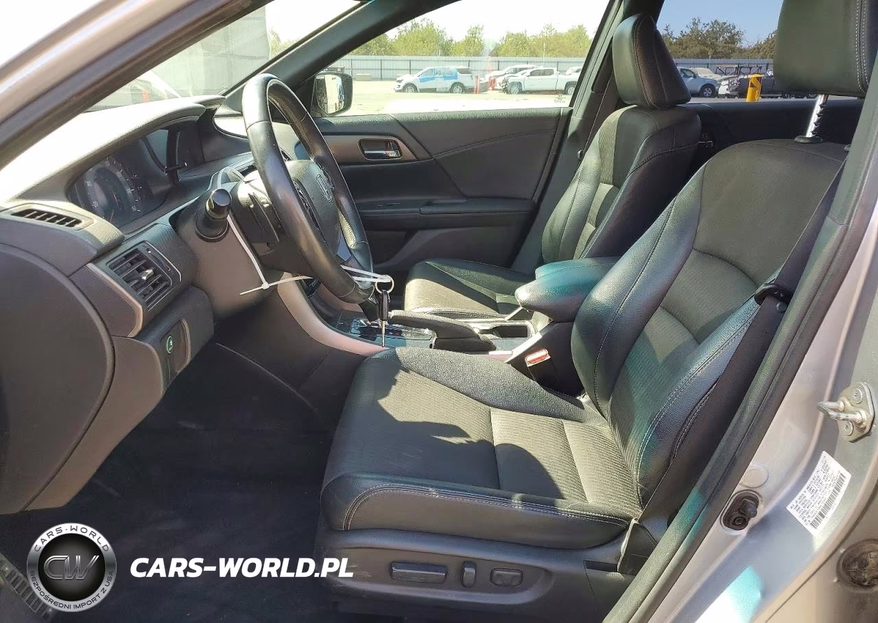 2017 Honda Accord Sport VIN:1HGCR2F52HA072066 - 7