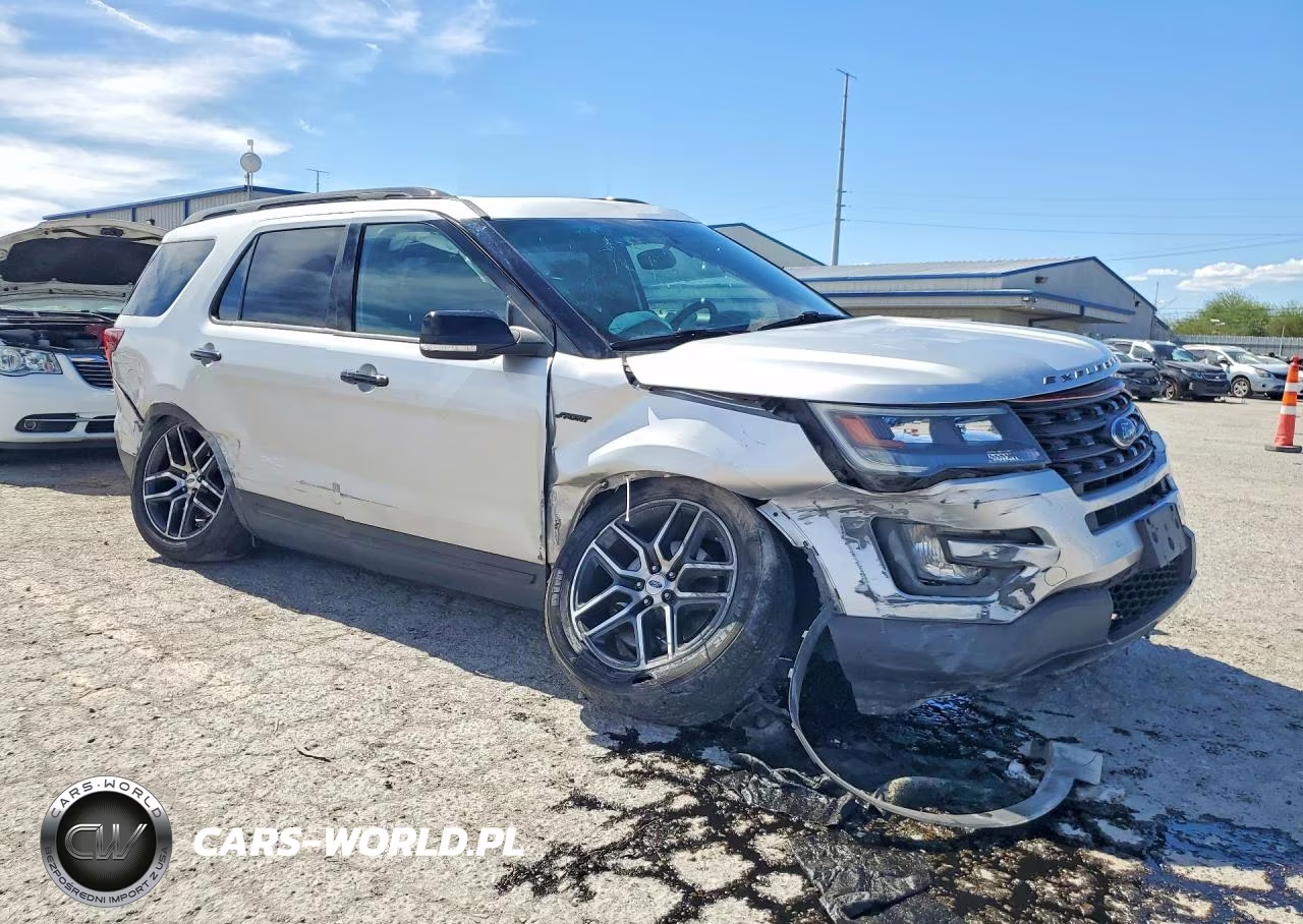 2016 Ford Explorer Sport VIN:1FM5K8GT0GGC25627 - 4