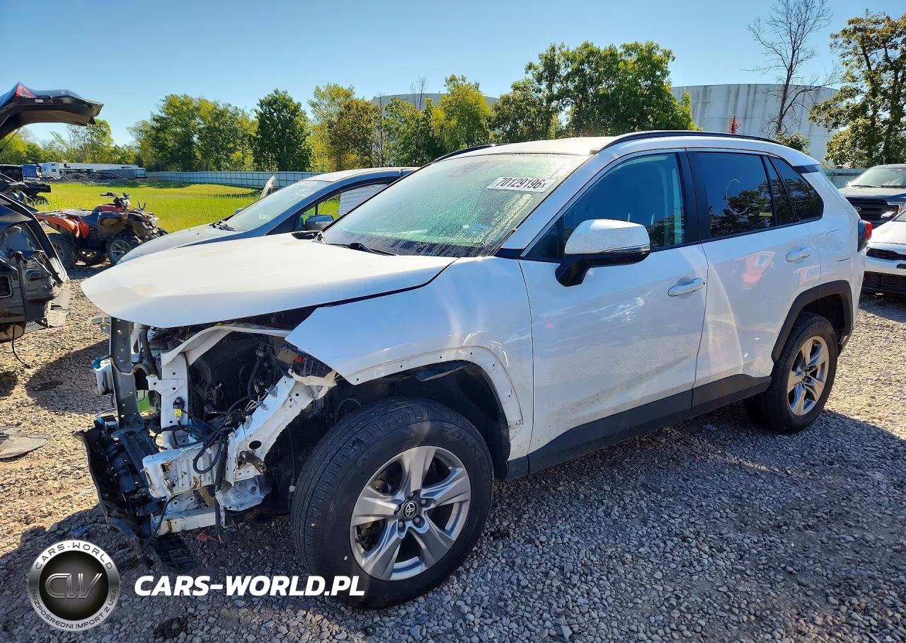 2023 Toyota Rav4 Xle – zdjęcie 1 z 14