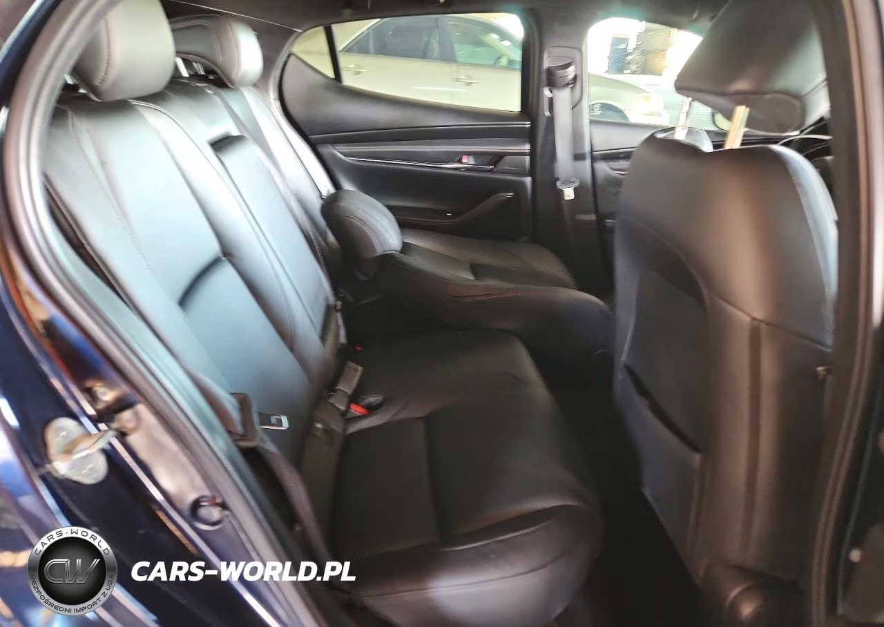 2020 Mazda 3 Preferred VIN:JM1BPAMM8L1158642 - 10