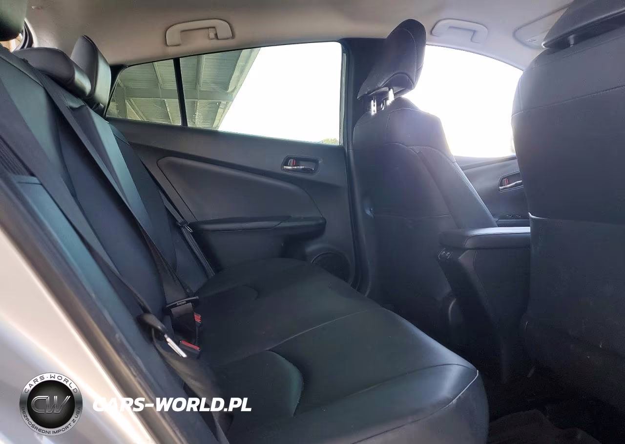 2022 Toyota Prius Prime Xle VIN:JTDKAMFP7N3210585 - 10