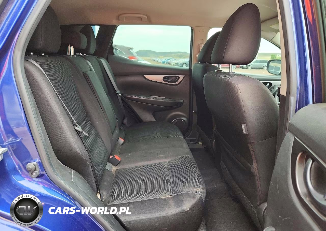 2018 Nissan Rogue Sport S VIN:JN1BJ1CP2JW194634 - 11