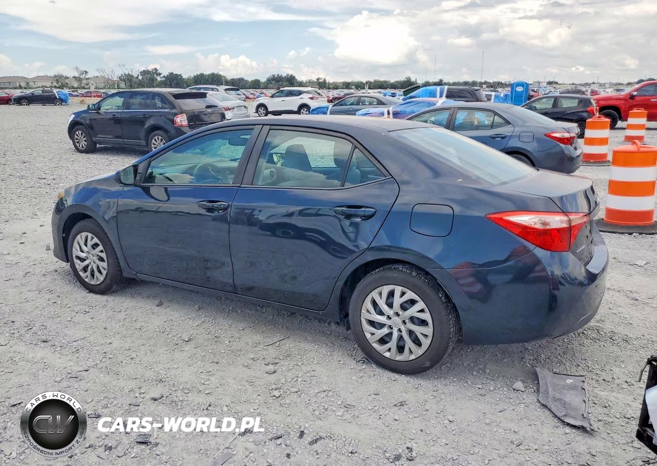 2017 Toyota Corolla Le VIN:2T1BURHE4HC882289 - 2