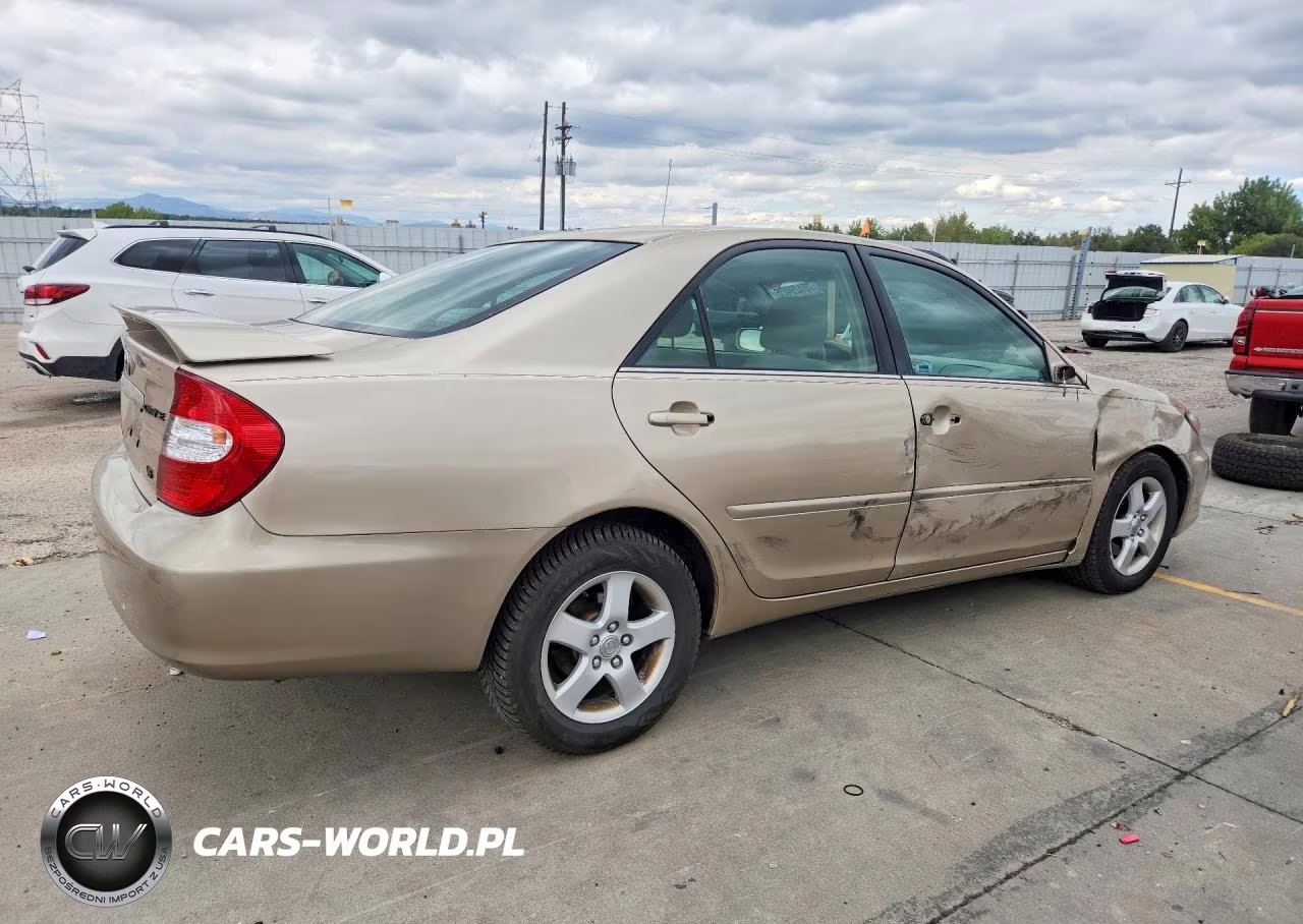 2002 Toyota Camry Se V6 VIN:4T1BF30K42U011827 - 3