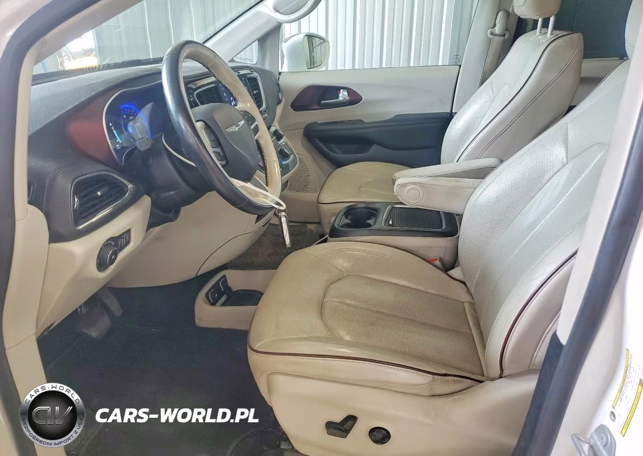 2020 Chrysler Pacifica Limited VIN:2C4RC1GG8LR163075 - 7