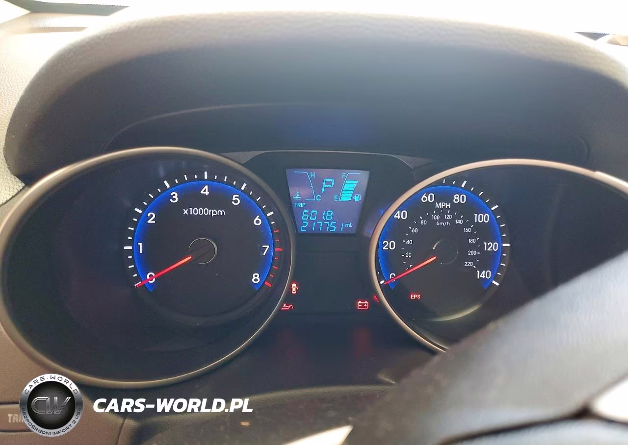 2011 Hyundai Tucson Gls VIN:KM8JU3ACXBU249772 - 9