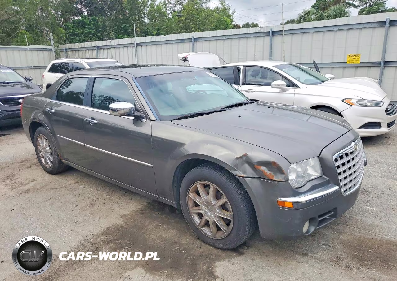 2009 Chrysler 300 Limited VIN:2C3LK33V39H560947 - 4