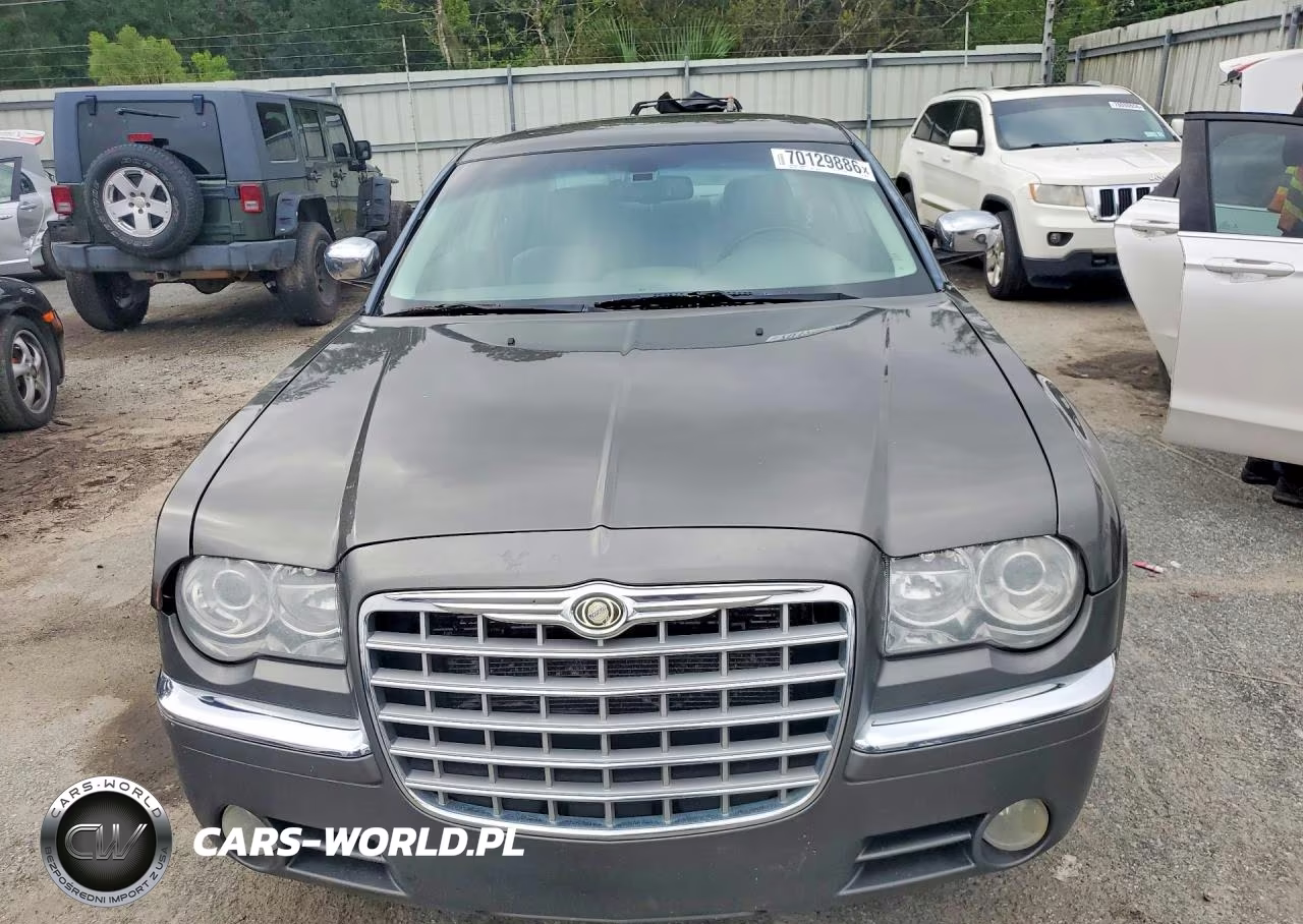 2009 Chrysler 300 Limited VIN:2C3LK33V39H560947 - 5