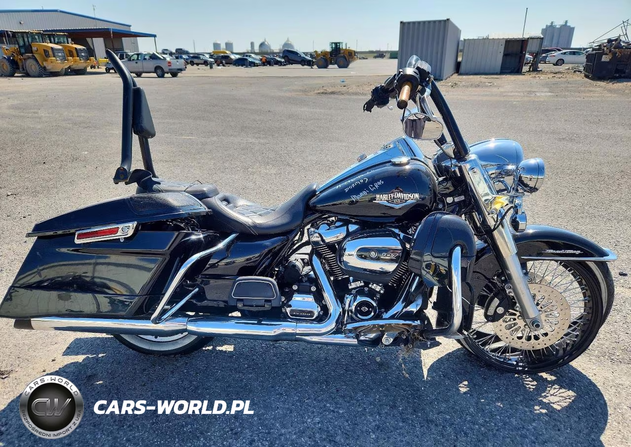 2018 Harley-Davidson Flhr Road King VIN:1HD1FBC10JB666606 - 1