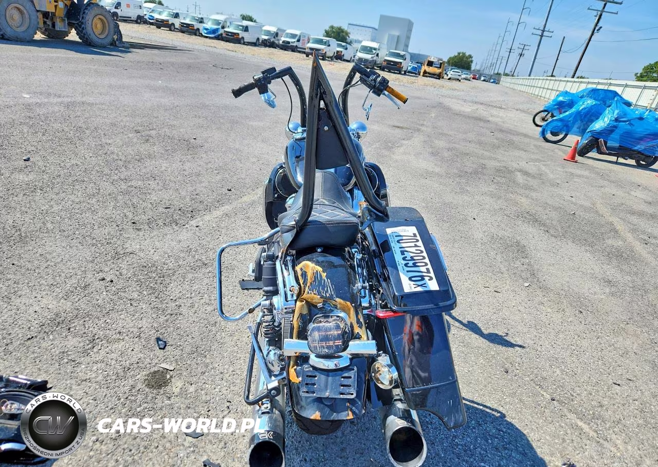 2018 Harley-Davidson Flhr Road King VIN:1HD1FBC10JB666606 - 4