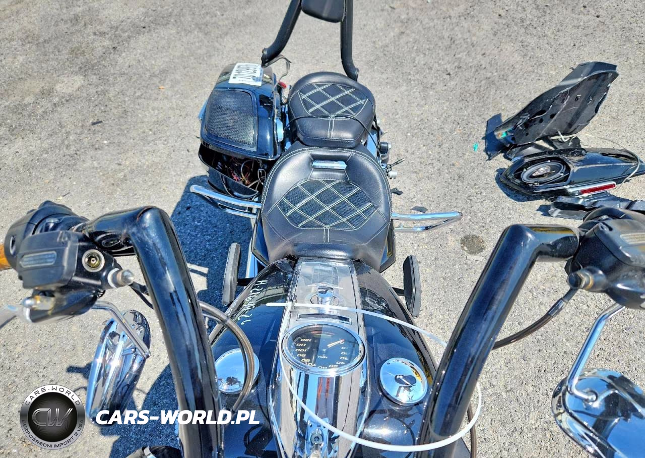 2018 Harley-Davidson Flhr Road King VIN:1HD1FBC10JB666606 - 5