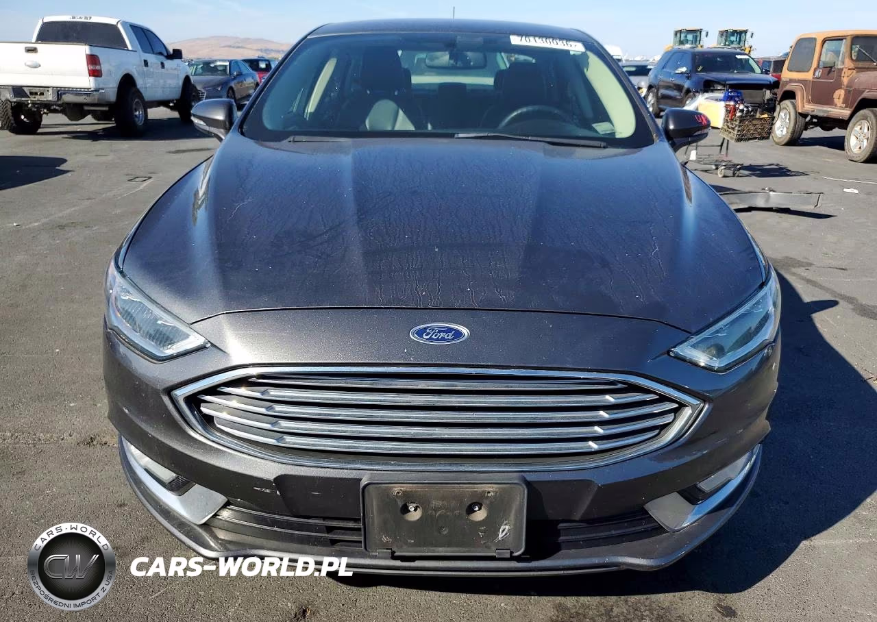 2017 Ford Fusion Titanium Phev VIN:3FA6P0SU1HR264982 - 5