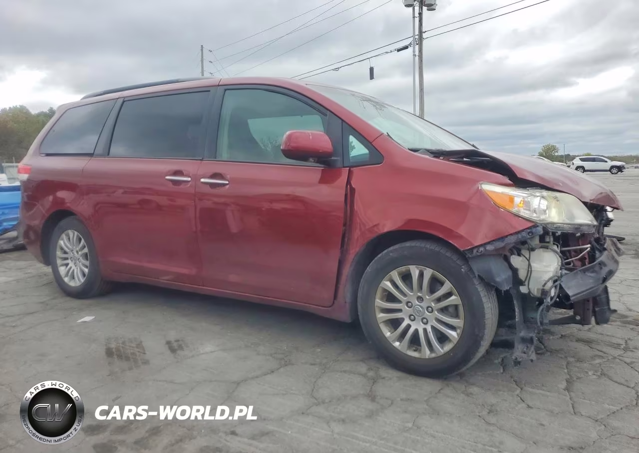 2012 Toyota Sienna Limited 7-Passenger VIN:5TDYK3DC4CS270868 - 4