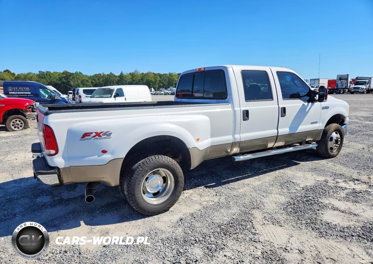 2007 Ford F350 Super Duty VIN:1FTWW33PX7EA51134 - 3