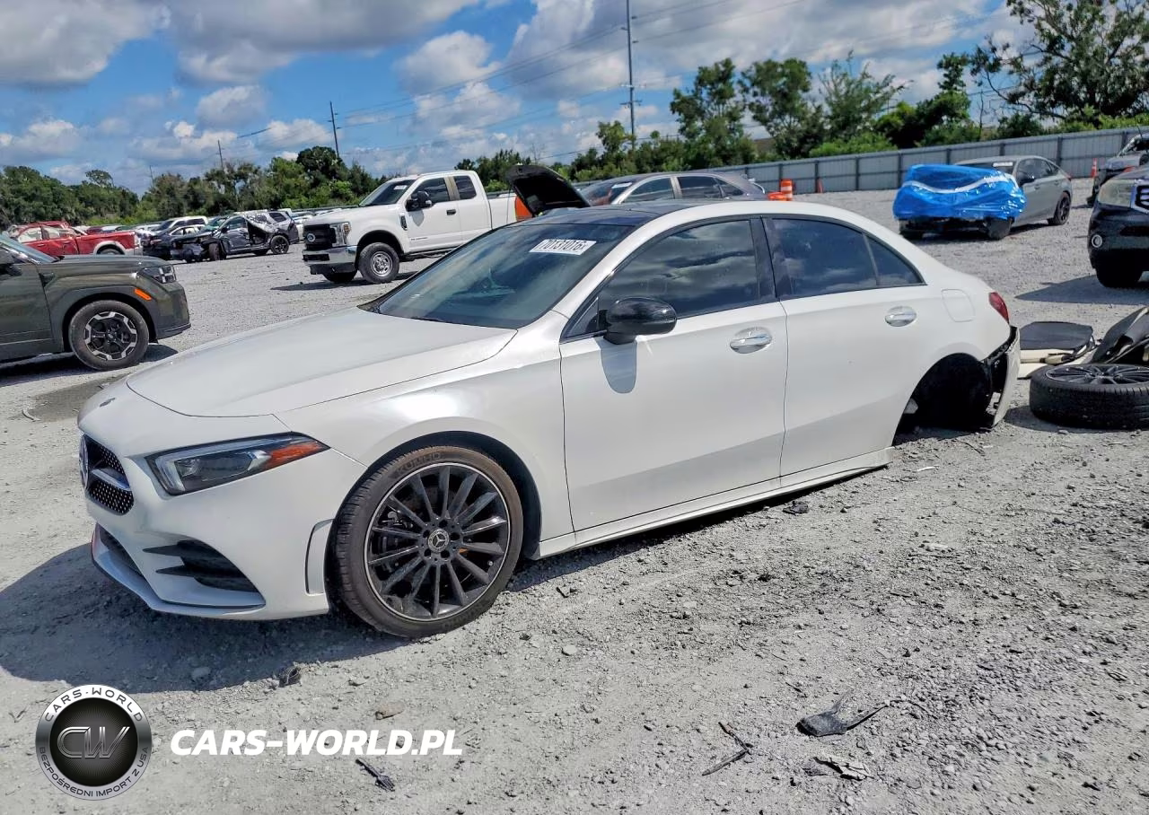 2019 Mercedes-Benz A 220 VIN:WDD3G4EB2KW024588 - 1