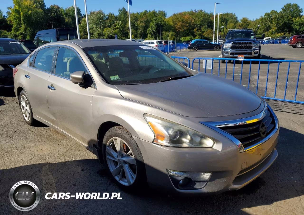2013 Nissan Altima 2.5 VIN:1N4AL3AP9DN432626 - 4