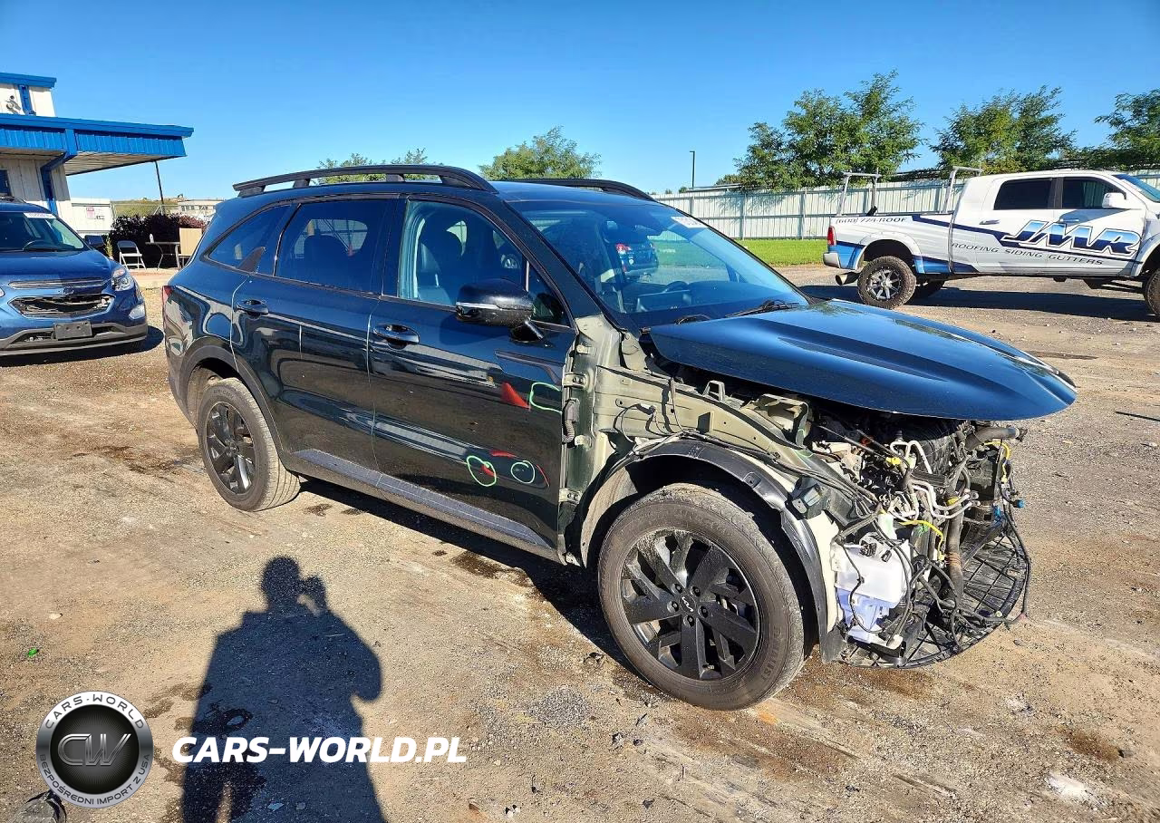 2022 Kia Sorento S VIN:5XYRLDLC5NG124388 - 4