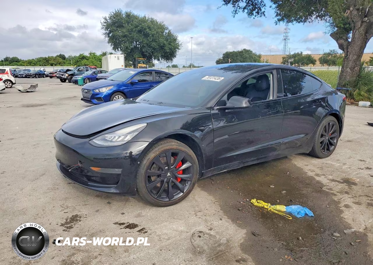 2020 Tesla Model 3 – zdjęcie 1 z 13