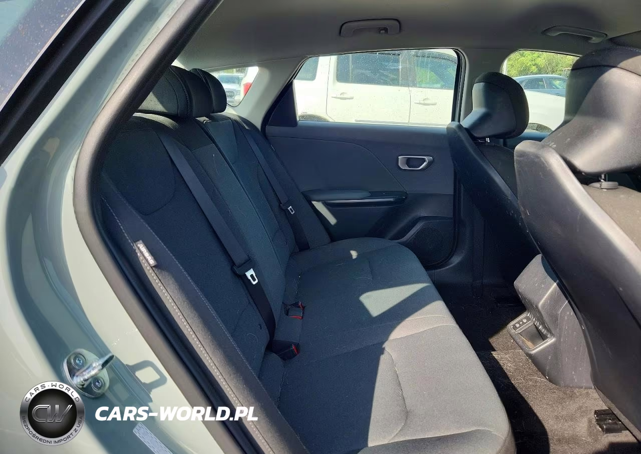 2026 Kia K4 Lxs VIN:3KPFT4DE6TE377152 - 10