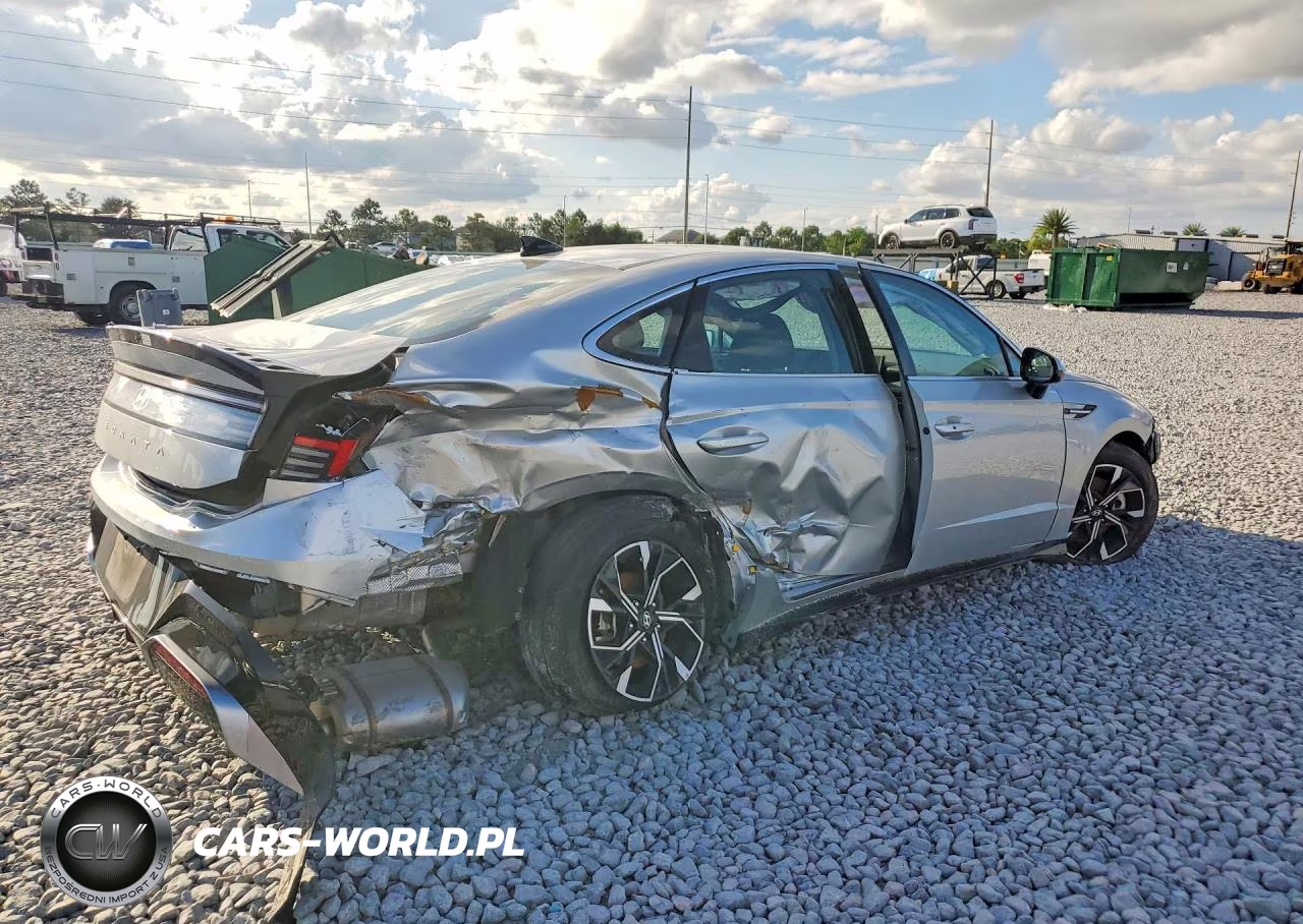 2025 Hyundai Sonata Sel VIN:KMHL64JA0SA479975 - 3