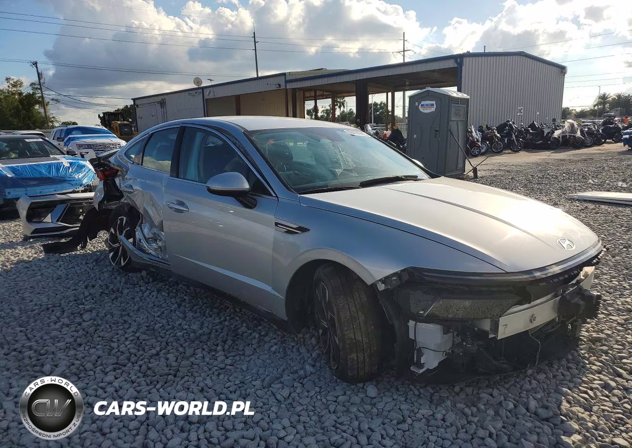 2025 Hyundai Sonata Sel VIN:KMHL64JA0SA479975 - 4