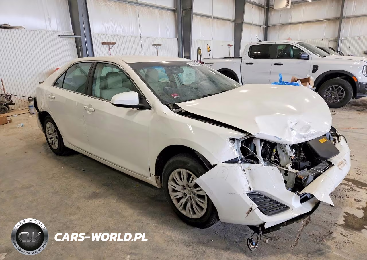 2014 Toyota Camry L VIN:4T1BF1FK6EU846652 - 4