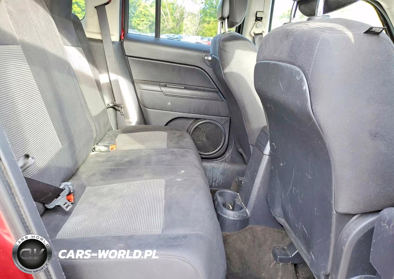 2014 Jeep Patriot Latitude VIN:1C4NJRFB8ED716922 - 11