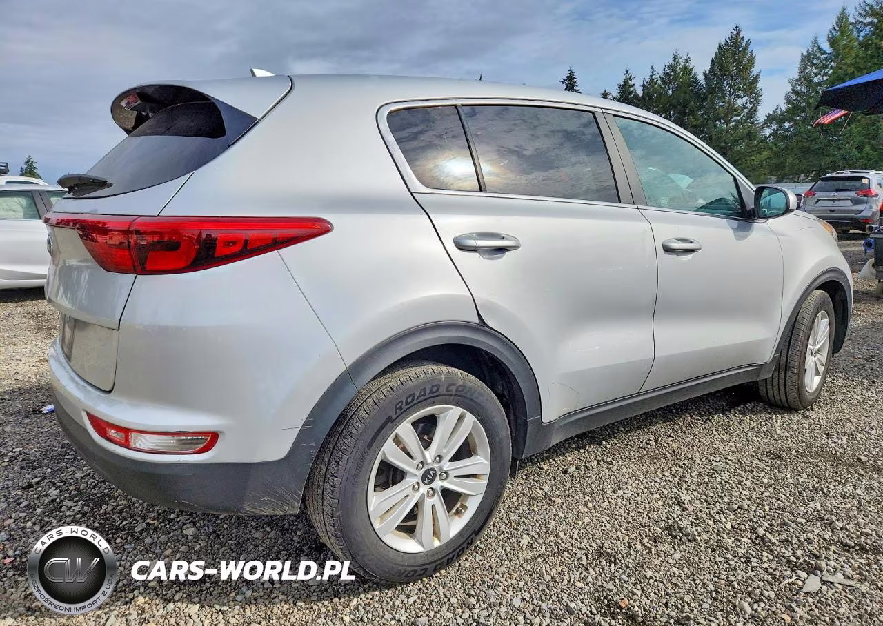 2018 Kia Sportage Lx VIN:KNDPM3AC0J7340593 - 3
