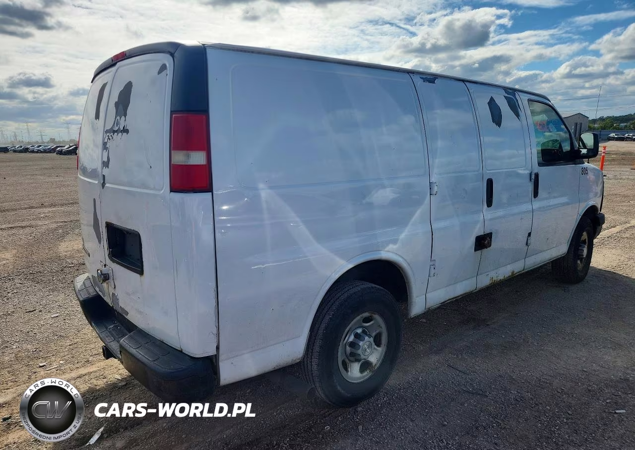 2008 Chevrolet Express G2500 VIN:1GCGG25C181219452 - 3