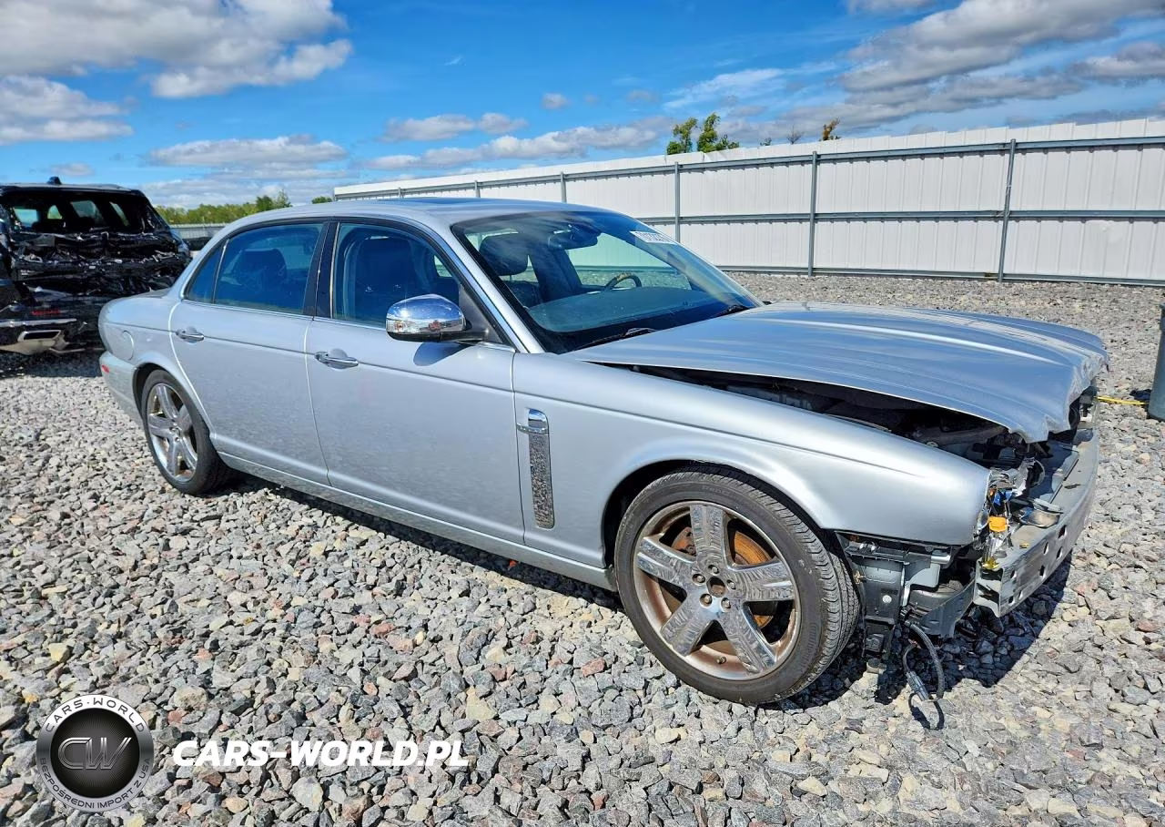 2008 Jaguar Xj Vanden Plas VIN:SAJWA82B68SH22436 - 4