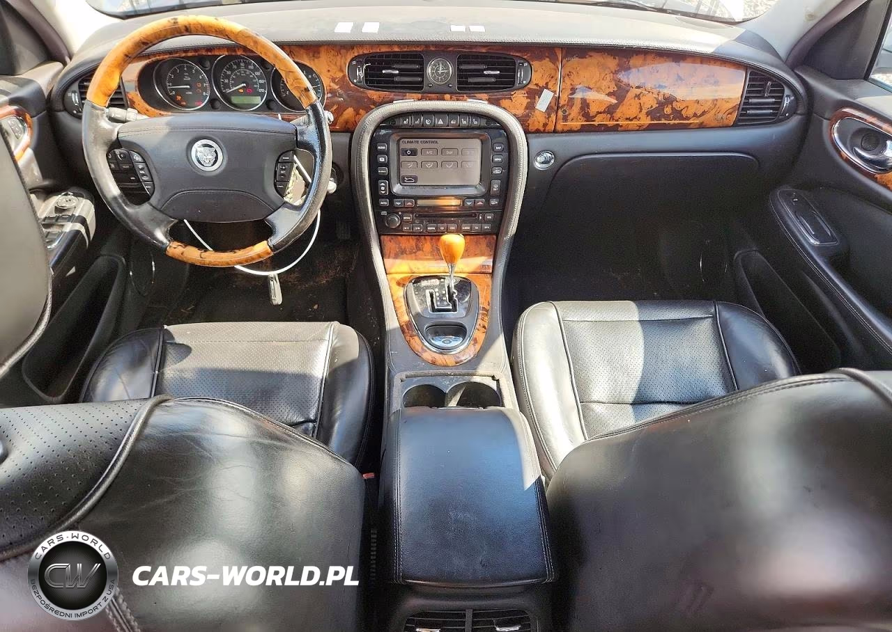 2008 Jaguar Xj Vanden Plas VIN:SAJWA82B68SH22436 - 8