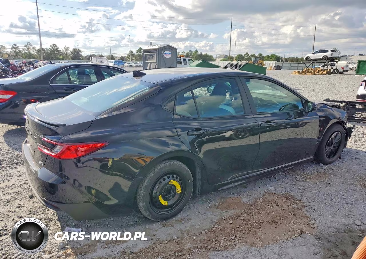 2026 Toyota Camry Se VIN:4T1DAACK6TU317923 - 3