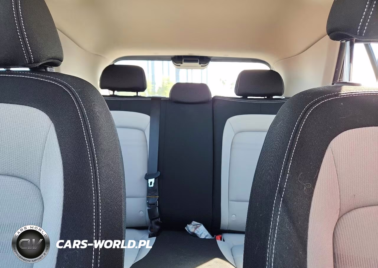 2022 Hyundai Venue Sel VIN:KMHRC8A38NU167014 - 10